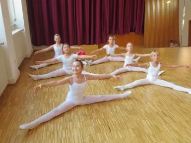 Impressionen aus dem Ballettunterricht